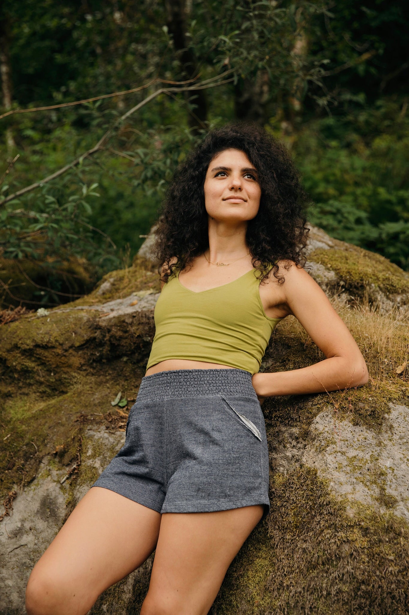Piedra Shorts - Mid length shorts with pockets - soft and comfortable shorts