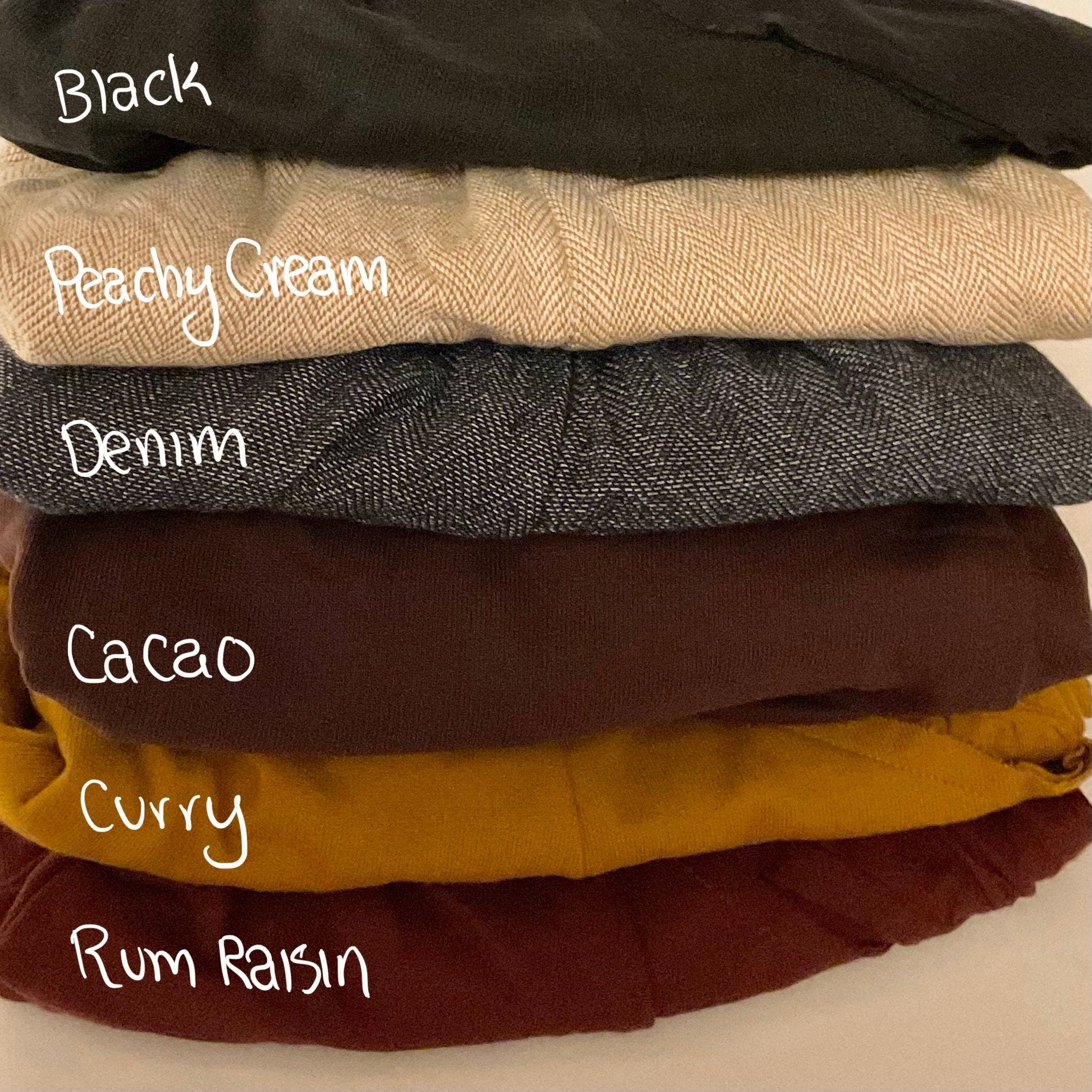 Piedra Shorts - Mid length shorts with pockets - soft and comfortable shorts