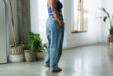 Jeans Número 2 - Wide leg organic cotton jeans with elastic waist and drawstring